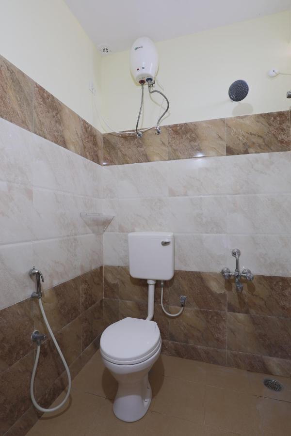 Green Tree Hotel-Near Vfs Global And Ramee Mall Chennai Exterior photo