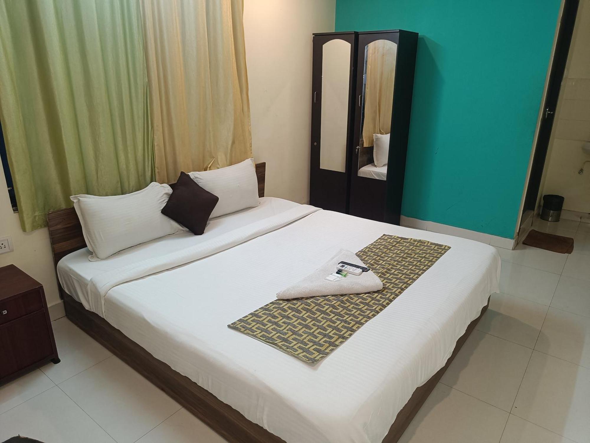 Green Tree Hotel-Near Vfs Global And Ramee Mall Chennai Exterior photo